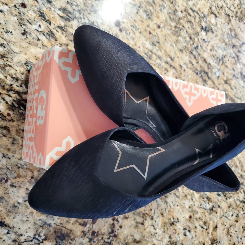 Gianni Bini Black Flats - Picture 2 of 3